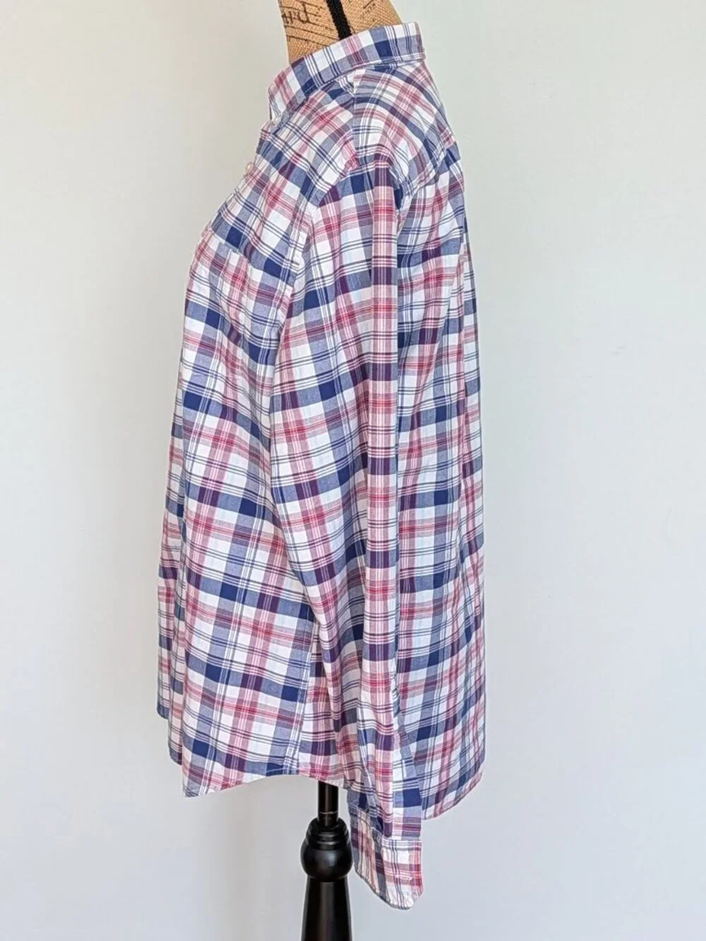 Banana Republic Grant Fit Button Up Shirt